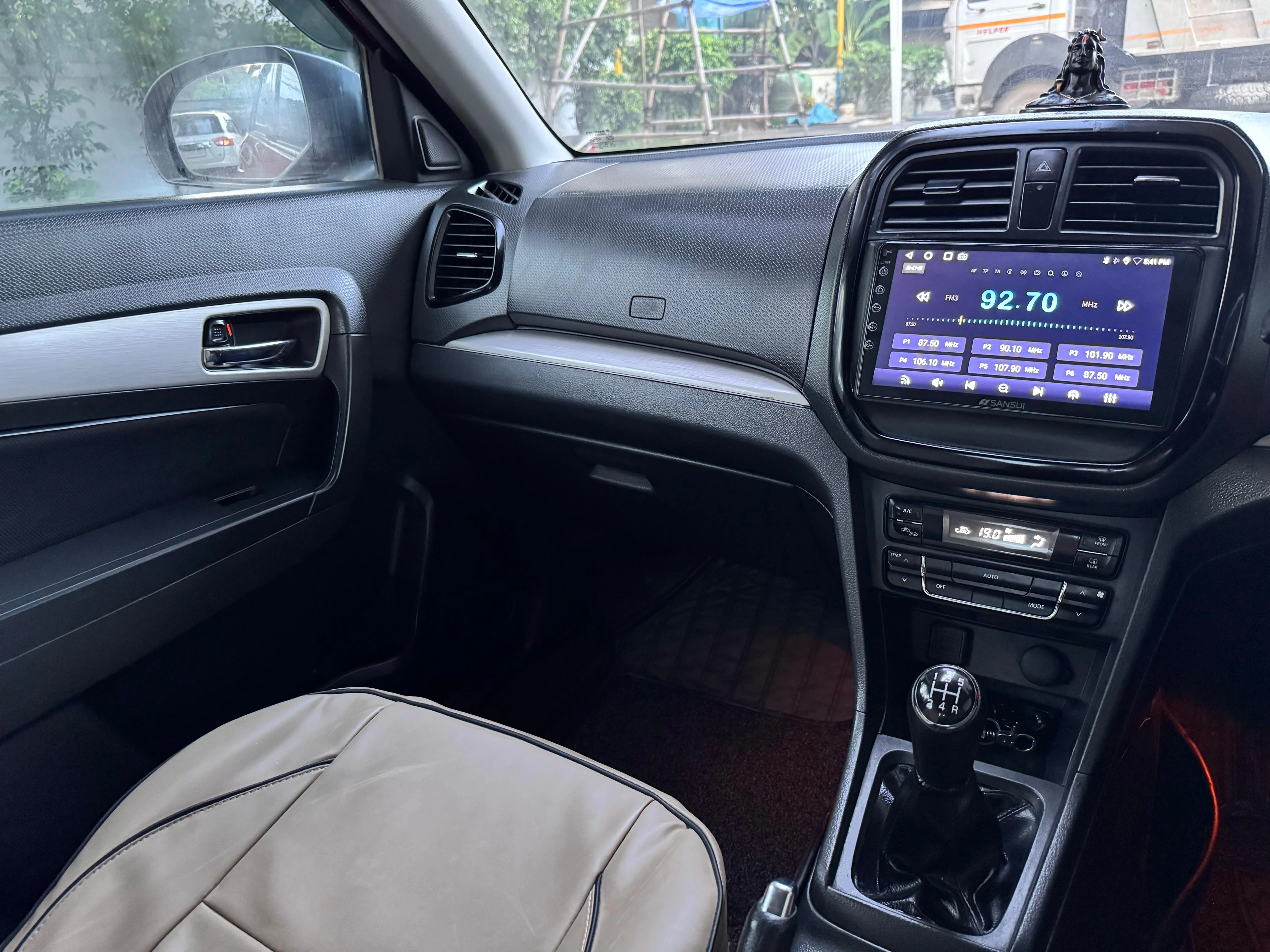 Maruti Suzuki Vitara Brezza - Thumbnail 4